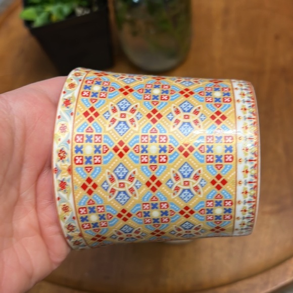 QUEENS FINE BONE CHINA “ RUSSIA HIDDEN WORLD” VOLGOGRAD - Picture 4 of 9